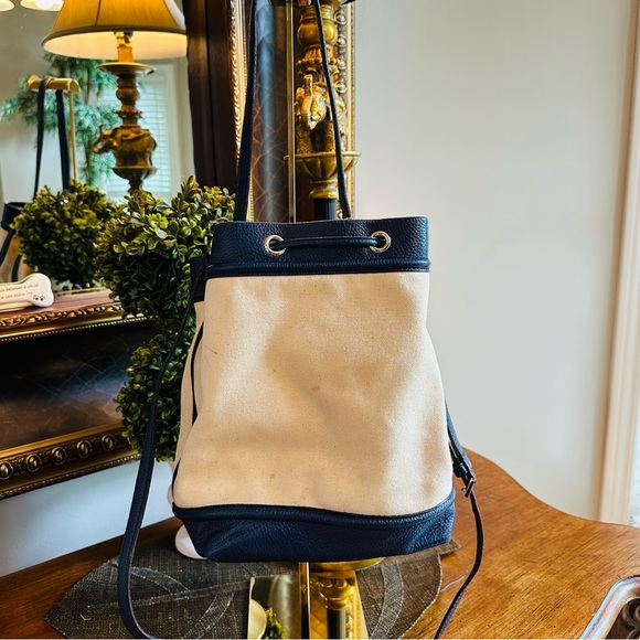 KATE SPADE NEW YORK CANVAS AND NAVY BLUE LEATHER TRIM GOOD CONDITION HANDBAG - Picture 7 of 10